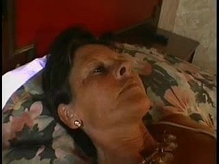 Đã kết hôn Granny & chàng trai trẻ hơn