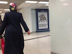 ニースヒジャーブ戦利品