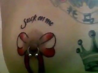 Filipina puta tatuado e perfurado