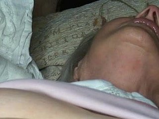 Granny Cums Tutaj